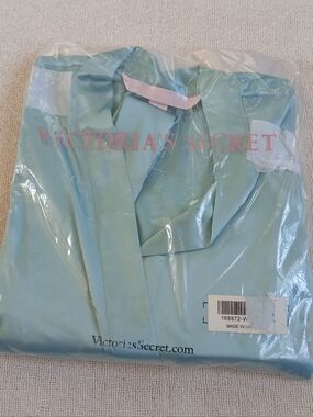 victorias secret ♡ y2k satin robe one size vintage 2000s